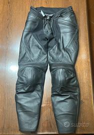 Pantaloni moto