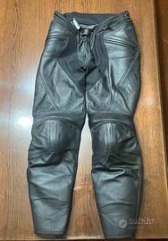 Pantaloni moto