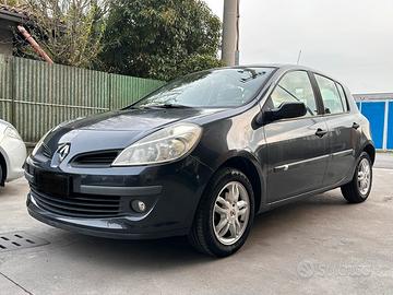 RENAULT CLIO 1.2i 55kw NEOPATENTATI