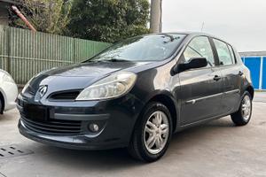 RENAULT CLIO 1.2i 55kw NEOPATENTATI