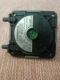 Pressostato aria caldaia C6065A1002