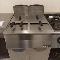 Friggitrici e 4 fuochi industriali