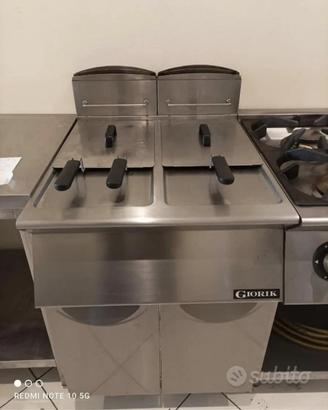Friggitrici e 4 fuochi industriali