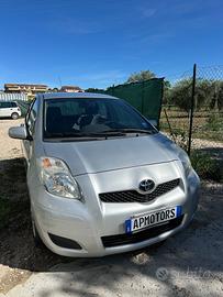 Toyota Yaris 1.4 D-4D DPF 5 porte Sol