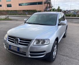 VOLKSWAGEN Touareg - 2005