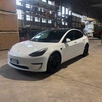 TESLA MODEL 3 performance