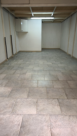 Box tot. 29mq zona centro soppalcato