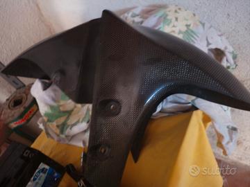 parafango carbonio per r1 98