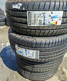 215/55/16 brigestone turanza nuovo