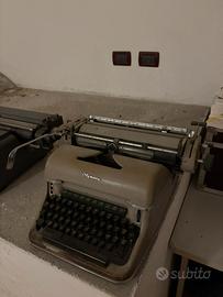 Macchina da scrivere vintage