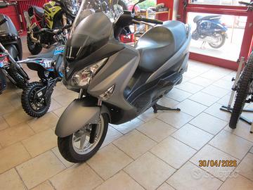 Suzuki Burgman 200 scooter