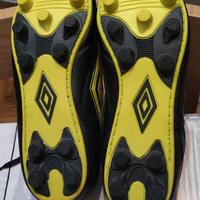 Scarpe con 13 tacchetti Umbro Razzia NEW