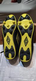 Scarpe con 13 tacchetti Umbro Razzia NEW