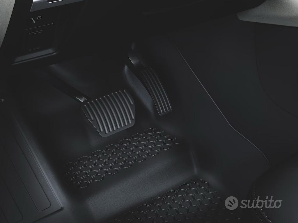 KIT 3D Tappetini e tappetino per bagagliaio Dacia Spring hatchback dal 2021