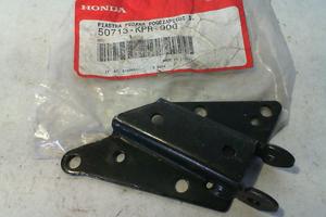 PIASTRA POGGIA PEDANA SH HONDA 50713-KPR-900