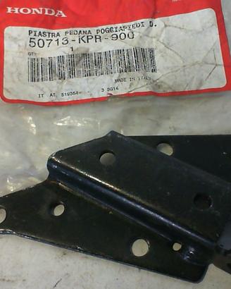 PIASTRA POGGIA PEDANA SH HONDA 50713-KPR-900