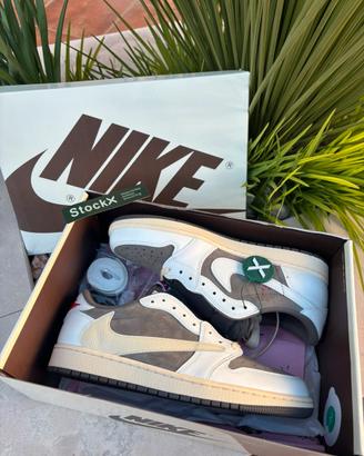 Jordan 1 x travis scott reverse mocha 43