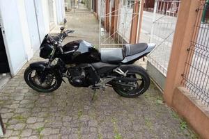 Kawasaki ZR 750