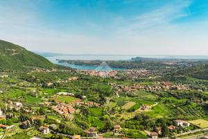 3 LOCALI A VILLANUOVA SUL CLISI