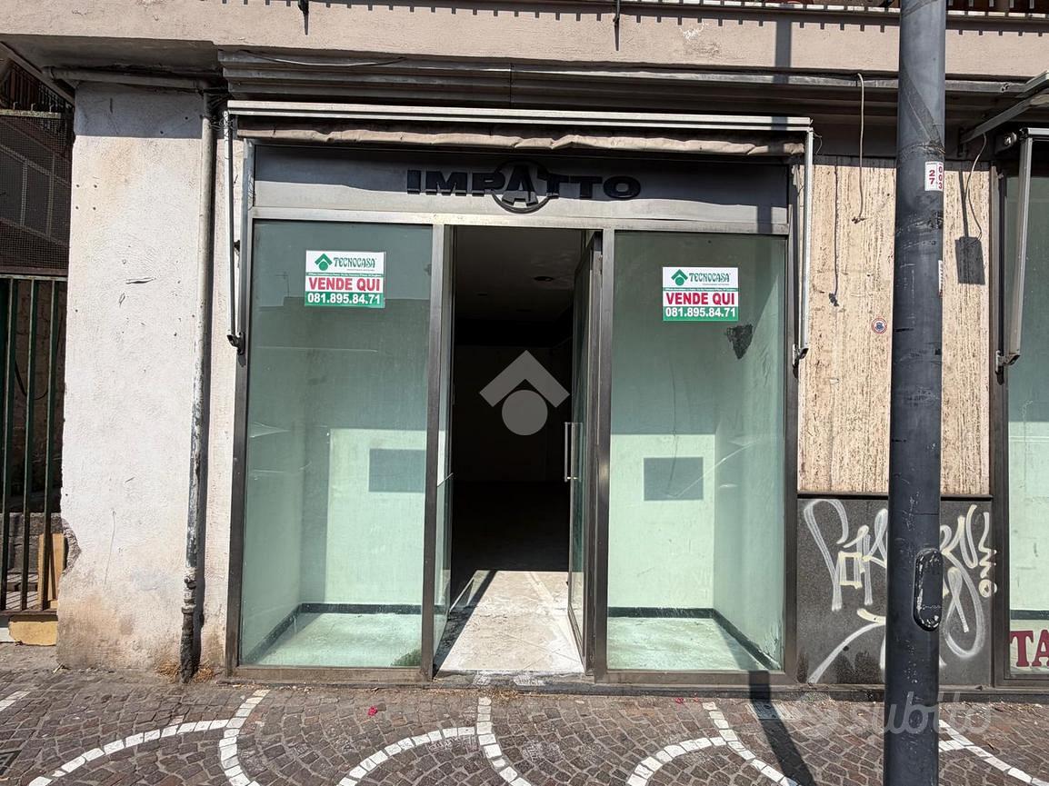 NEGOZIO A GIUGLIANO IN CAMPANIA - Vista 2