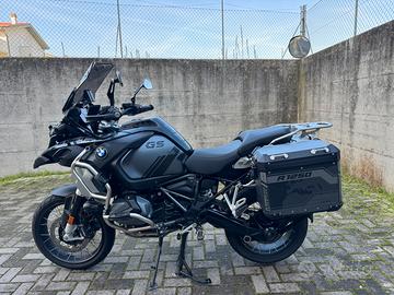 BMW r 1250 Gs ADV TRIPLE BLACK