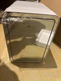 Frigorifero skincare mini con specchio LED