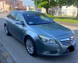 OPEL Insignia - 2011