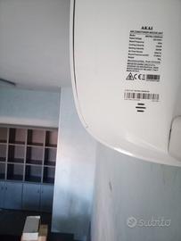 condizionatore Akai Mistral 12300r32k