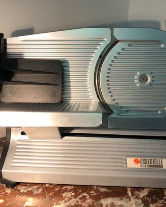 Affettatrice Essegielle Zeta 20 + Set 6 Coltelli