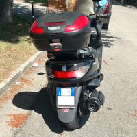 Yamaha Majesty 400 Maxi Scooter