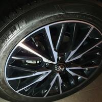cerchi Toyota CHR 18 Pollici con valvole originali