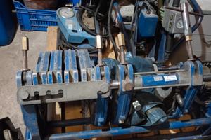 Saldatrice testa a testa