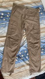 Pantaloni cargo