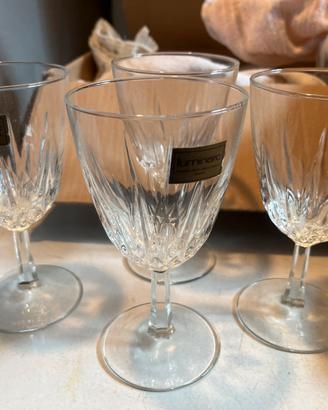 4 Bicchieri vino luminarc