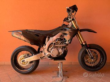 Motard pronto pista Kawasaki