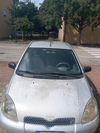Tayota yaris 
