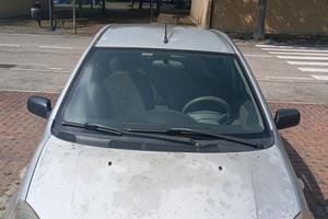 Tayota yaris 