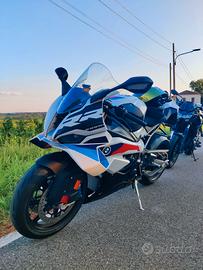 Bmw S1000RR 2025        6 Mesi di vita!
