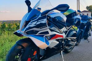 Bmw S1000RR 2025        6 Mesi di vita!