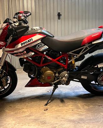 Ducati hypermotard 1100