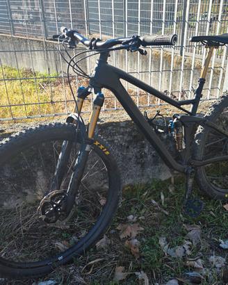 MTB CUBE 29 carbonio taglia M Fox Kashima