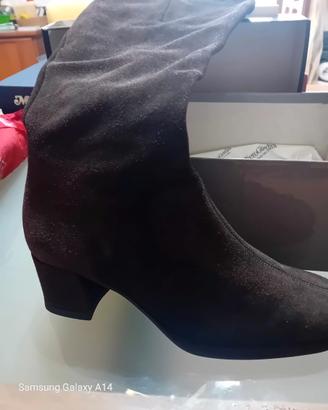 stivale donna scamosciati n.38,5