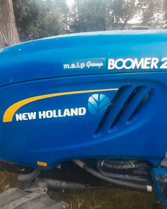 Trattore New Holland Boomer 25