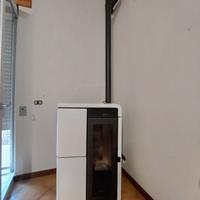 Stufa a pellet Ravelli Snellina 9,2 kW – bianca