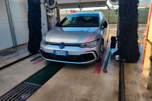 Volkswagen Golf 1.5 TSI 150 CV EVO ACT R-Line