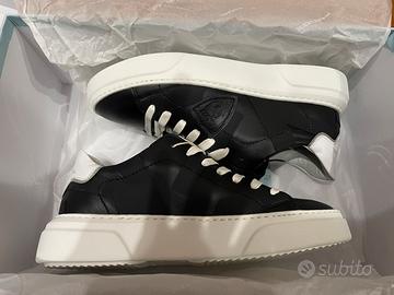 Nuovissime sneakers philippe model paris