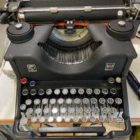 Olivetti M40 macchina da scrivere