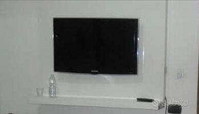 Porta tv con mensola