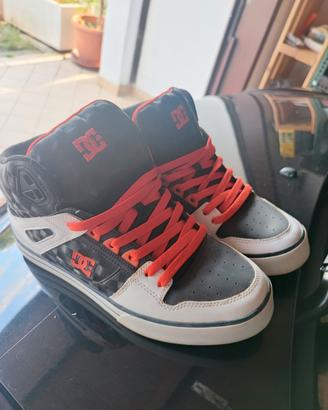 Scarpe DC a stivaletto