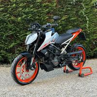 Ktm duke 125 2023